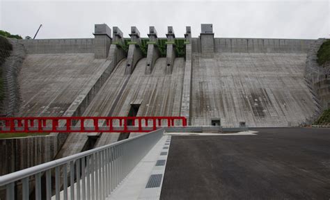 八ッ場ダム 観光: 水と緑の調和が生む新たな旅の形